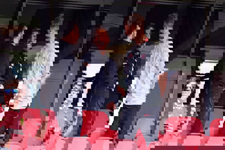 2191121