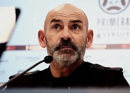 خمس: ژاوی و اینیستا برایم ایستاده دست زدند!