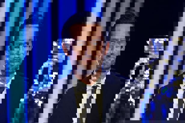 2191562