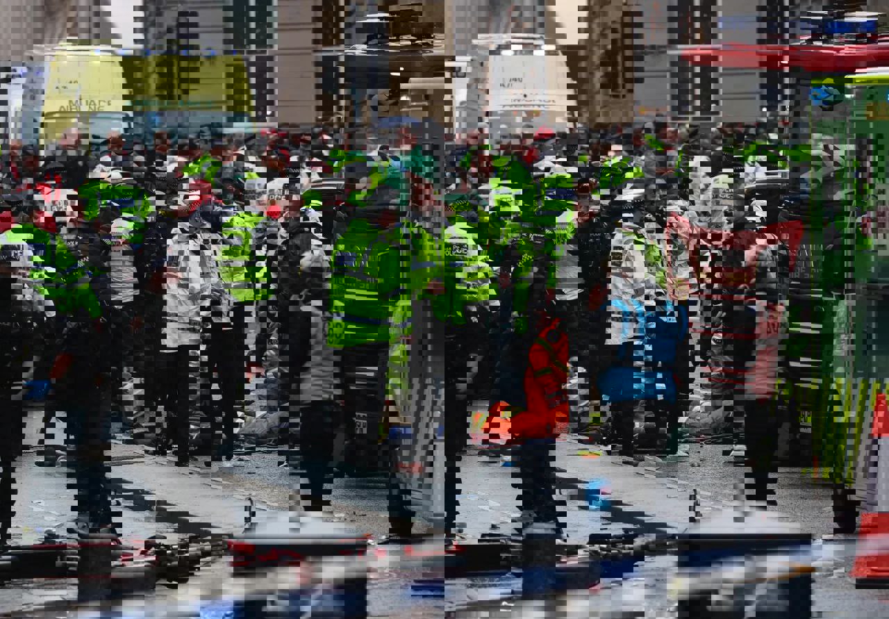 2191696