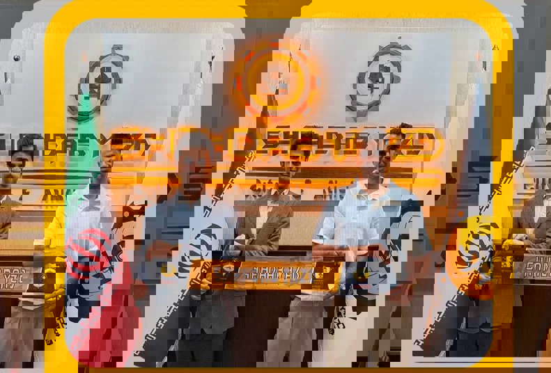 2191883