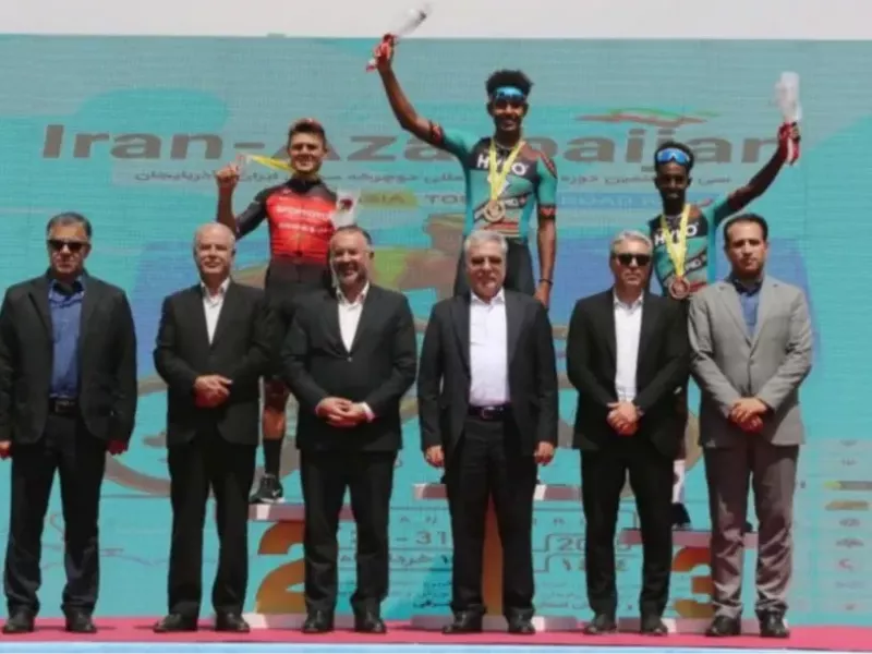 سکوی تمام خارجی تور دوچرخه سواری آذربایجان