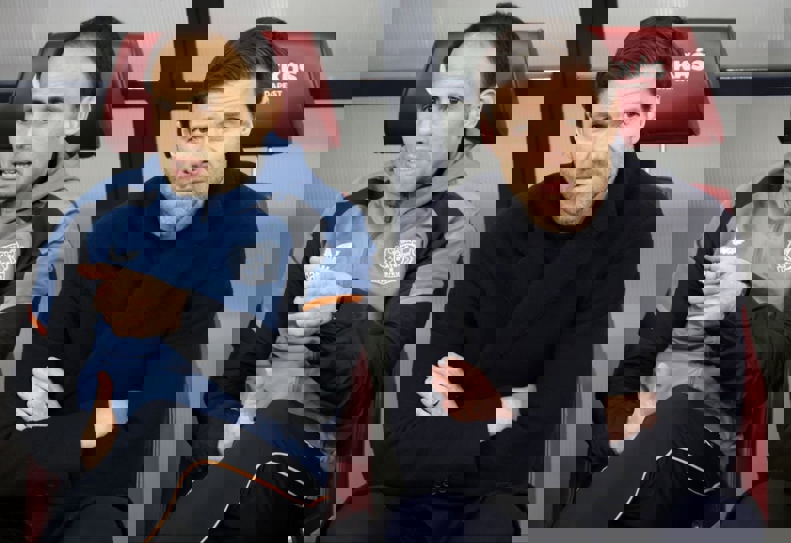 2192082