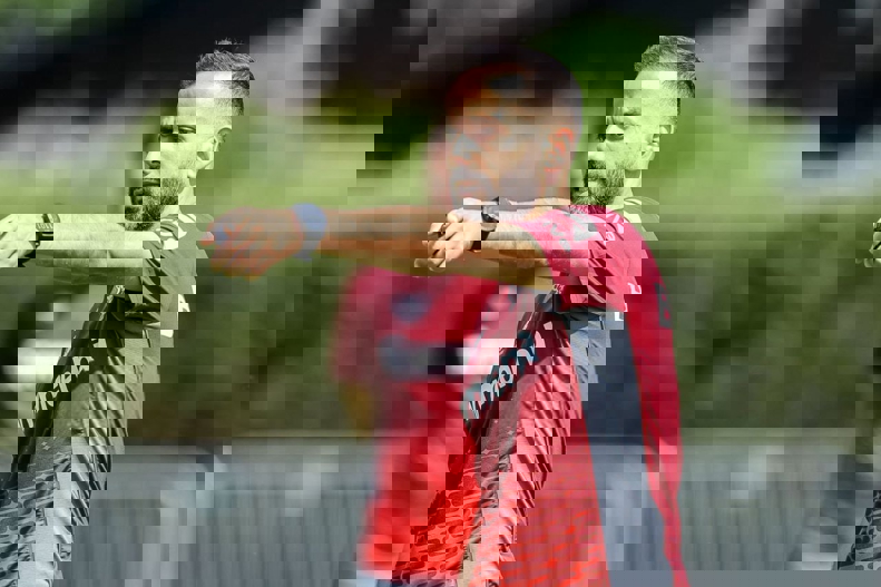 2192084