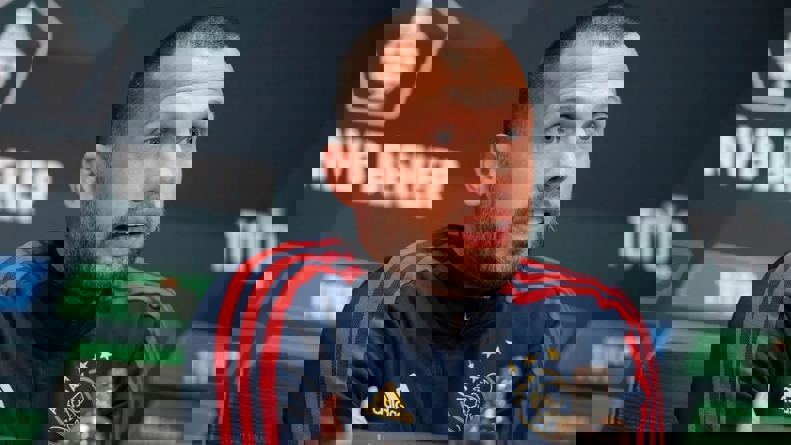 2192235