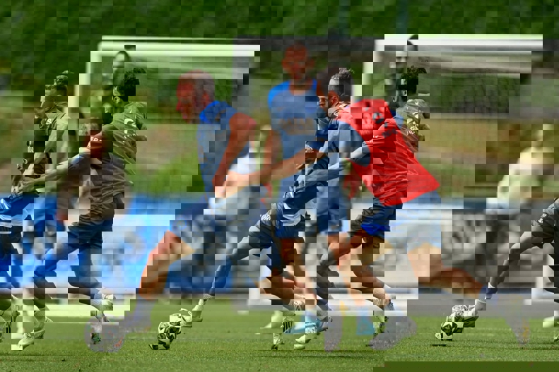2192392