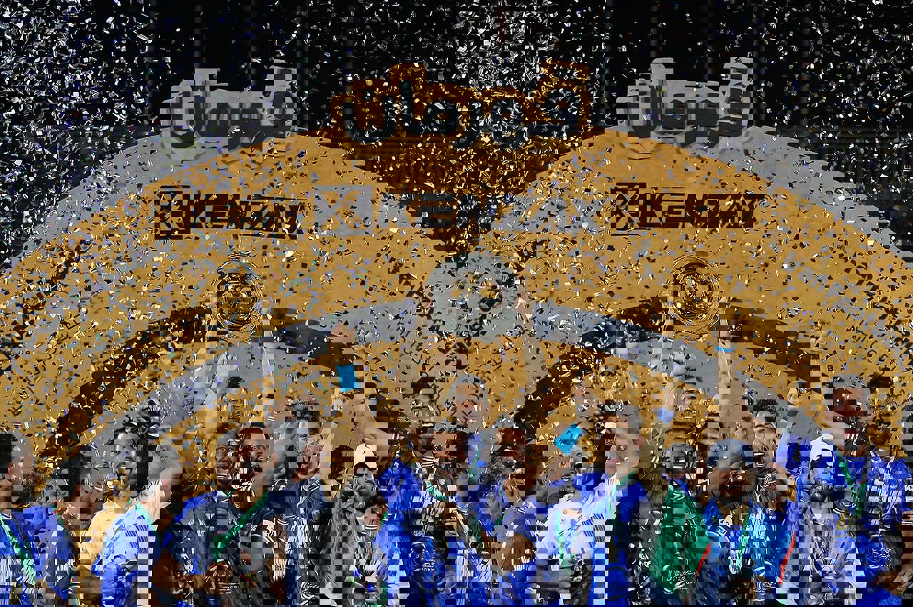 2192931