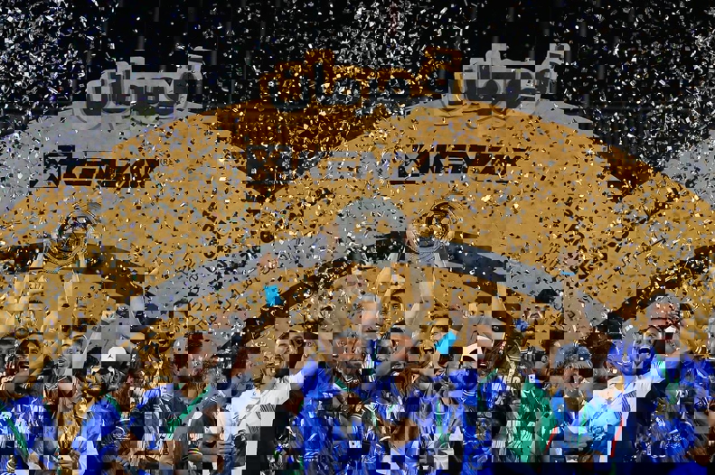 2192931