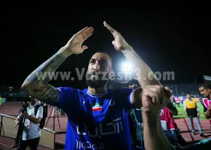 وقت اضافه شروع شد، روزبه را خبر کنید!
