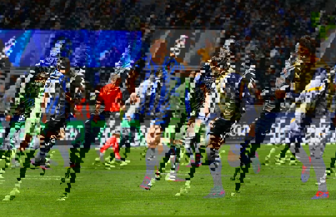 2192601