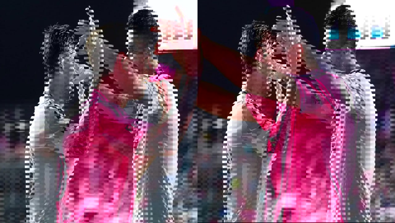 2192569