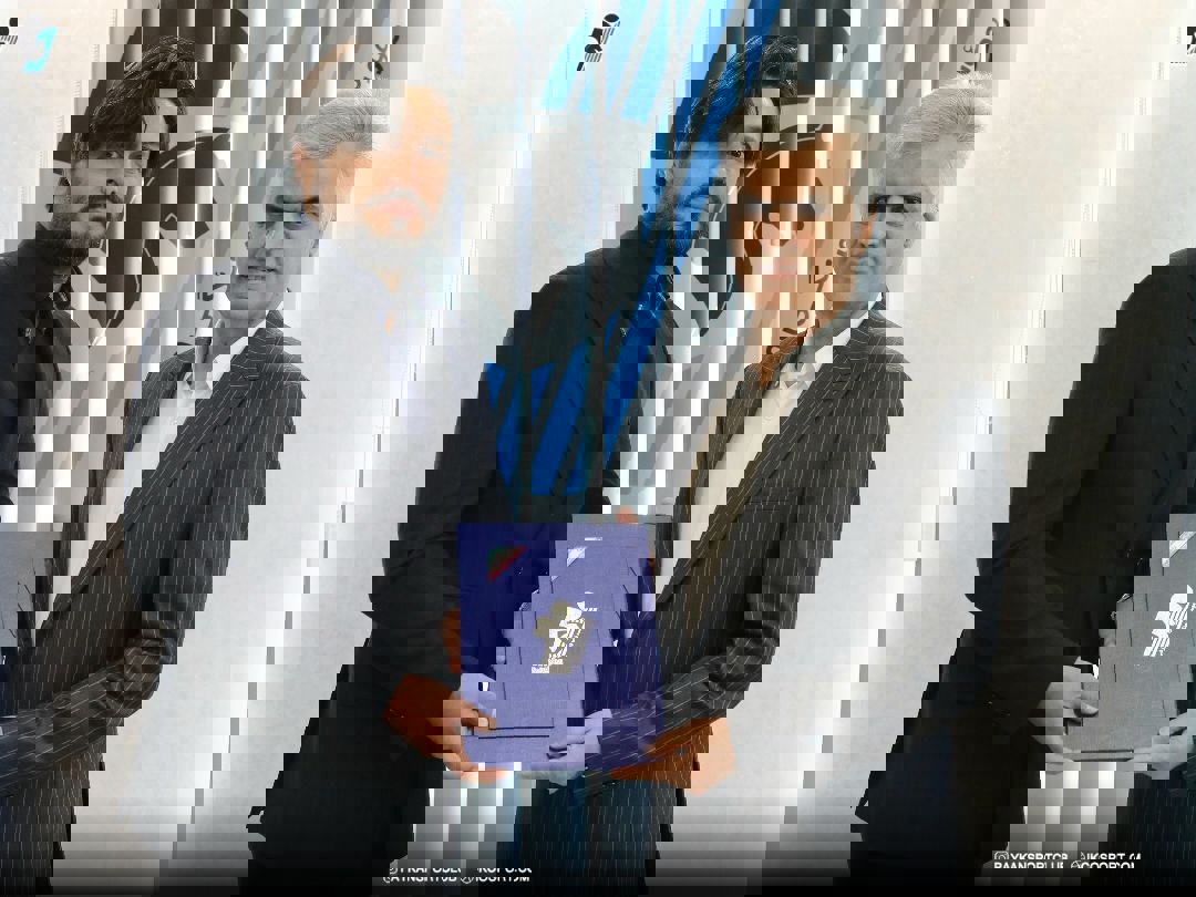 2192607