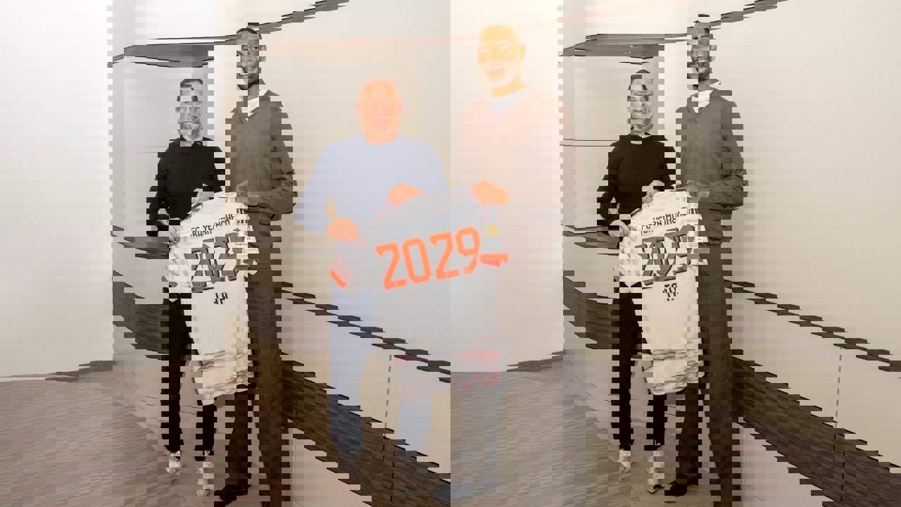 2192574