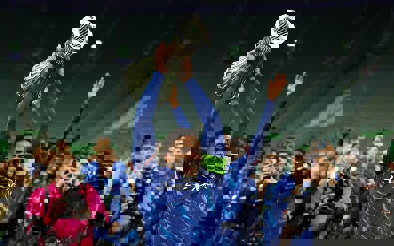 2192557