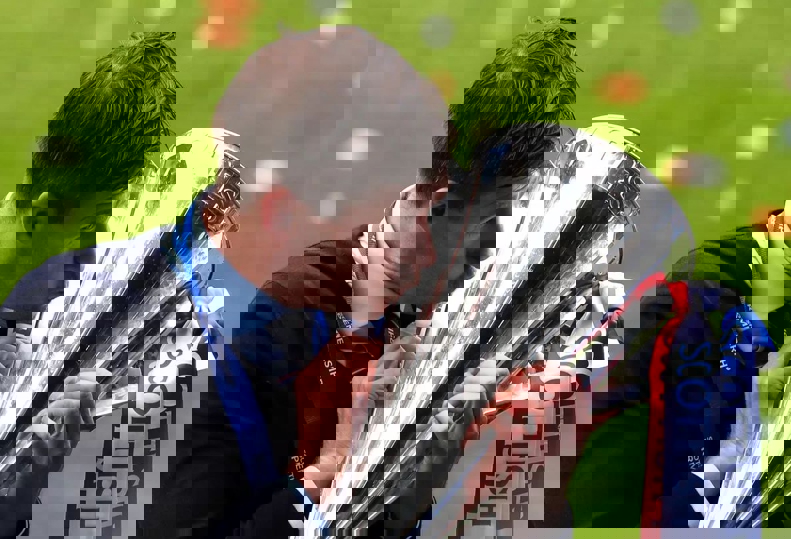 2192877