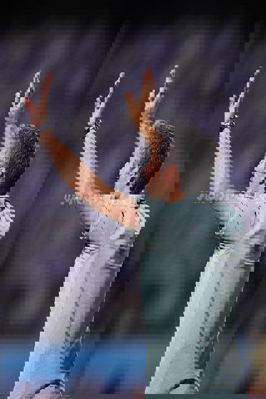 2192873