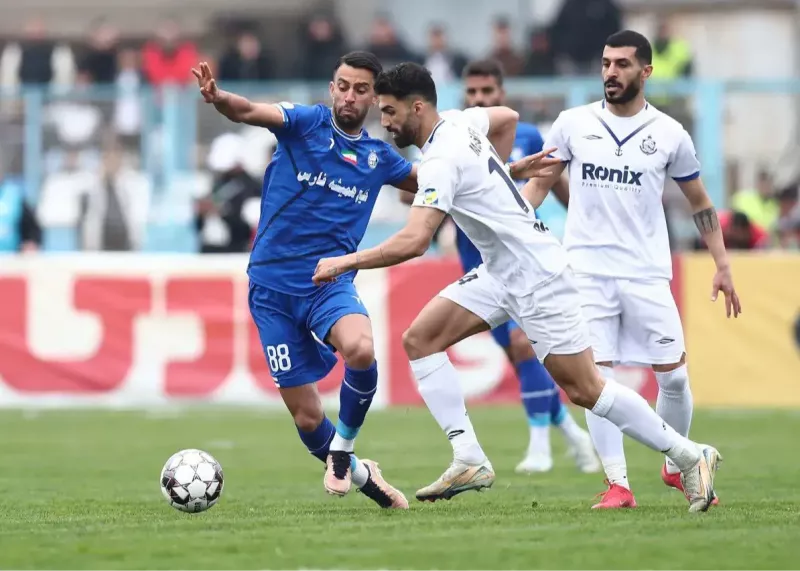 گزارش زنده: استقلال 0 - ملوان 0