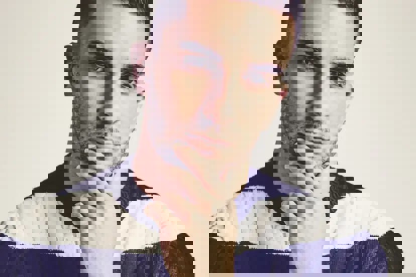 2193047