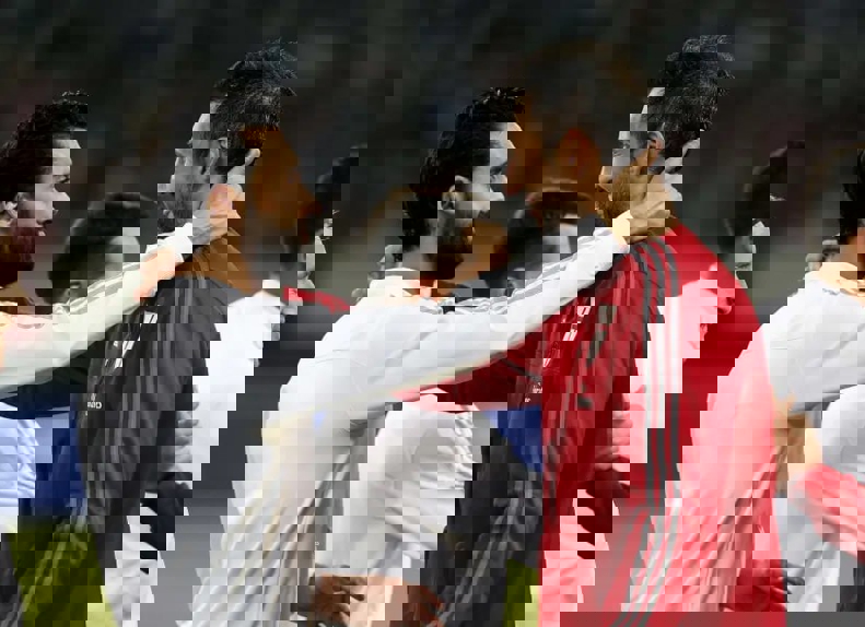 2193041