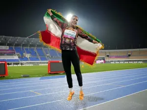 پرشی به‌سوی جاودانگی-طلای تاریخی دکتر ریحانه مبینی!