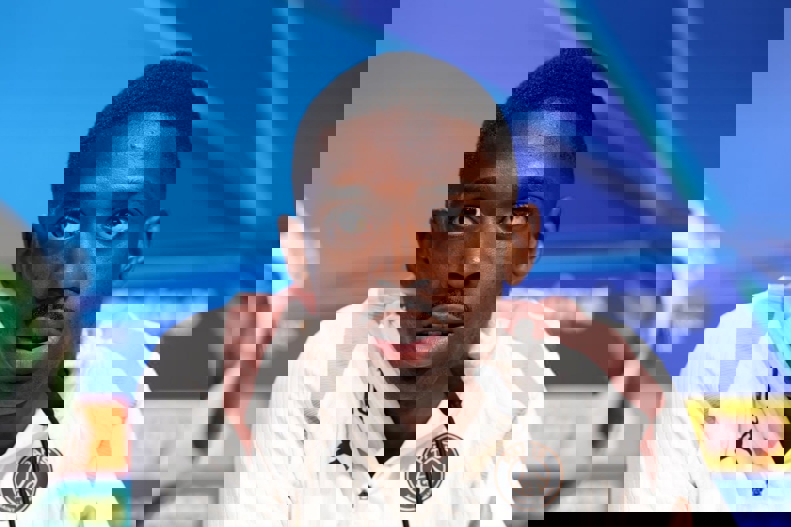 2193369