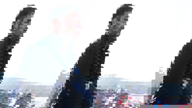 2193569