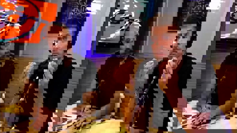 2193647