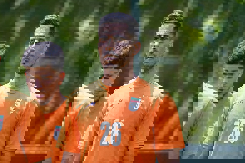 2193587
