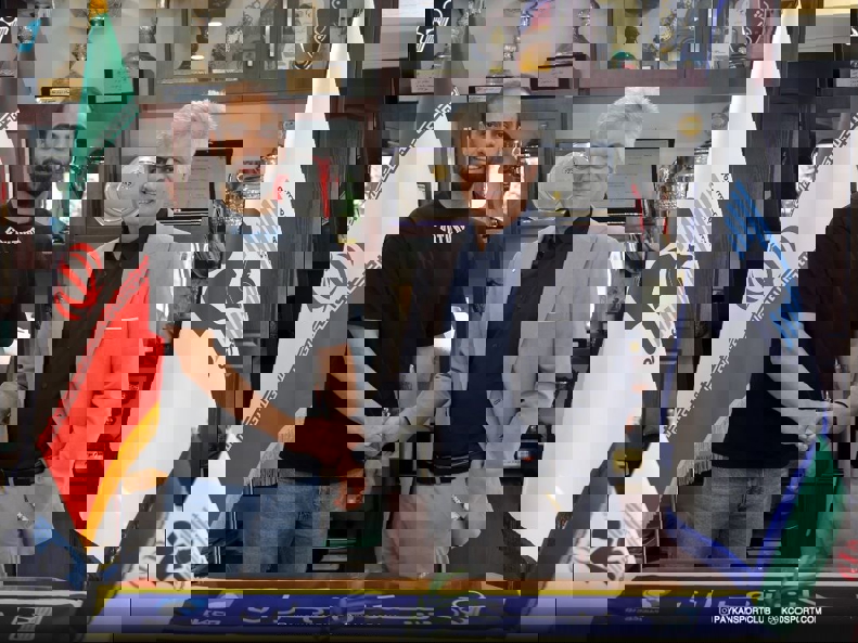 2194002