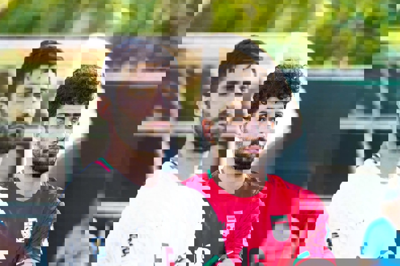 2194018