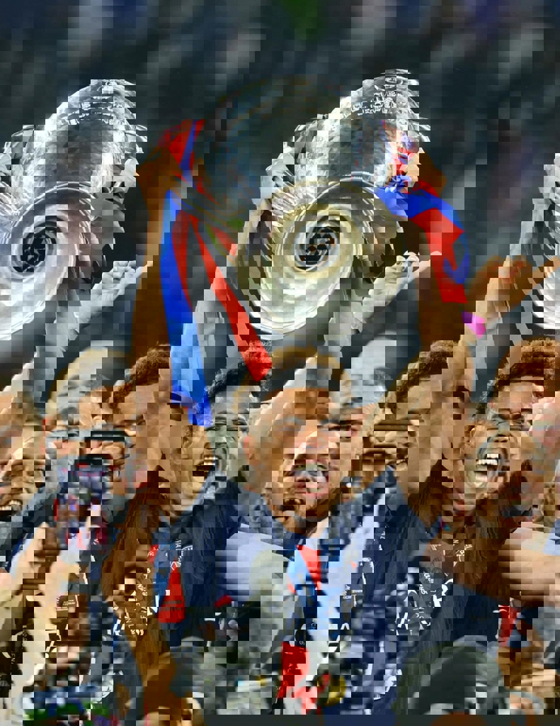 2194027