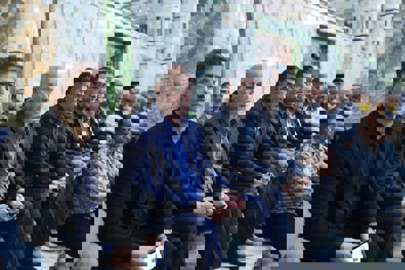 2194081