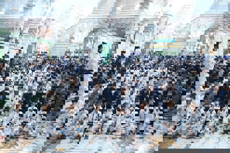 2194082