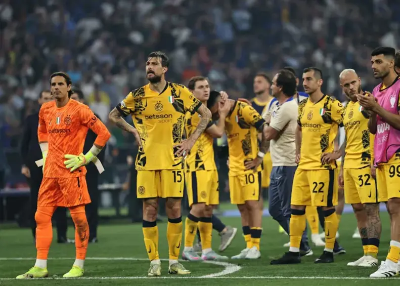 به همه گفتم روزنامه نخوانید / کیوو: شکست 5-0 اینتر را رها نمی‌کند 2