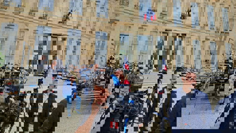 2194249
