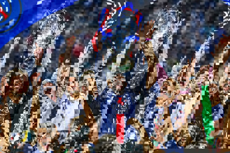 2194235