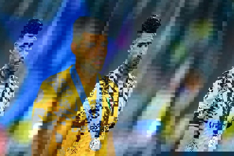 2194219
