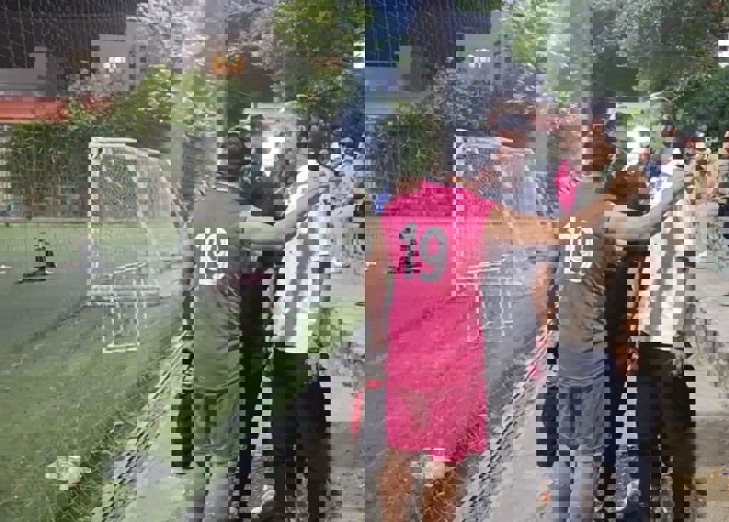 2194297