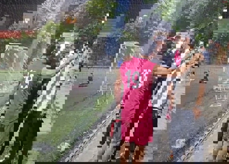 2194297