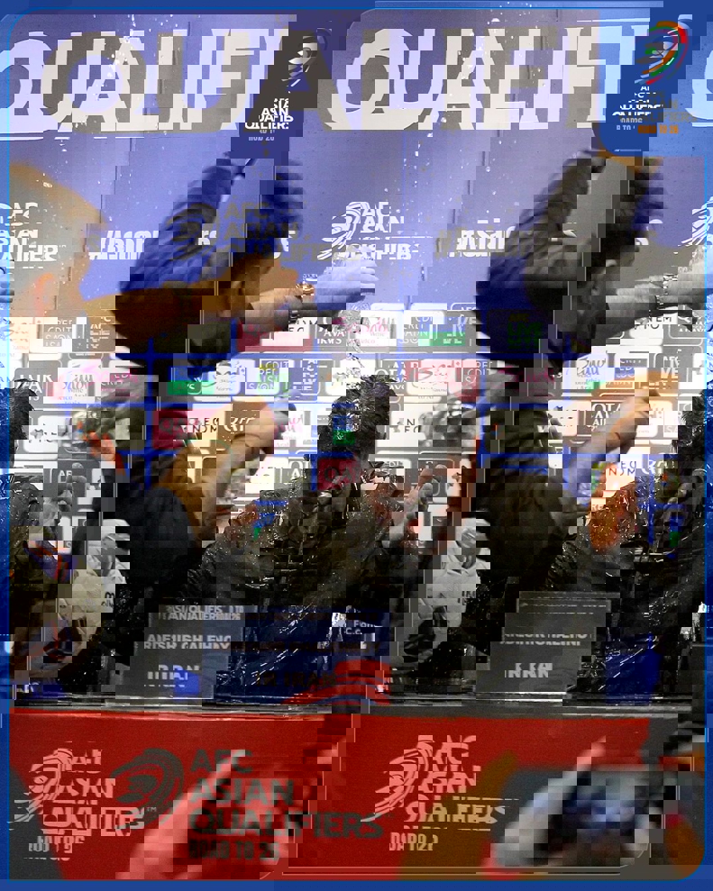 2194370