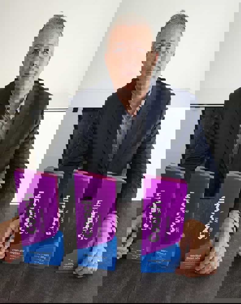 2194438
