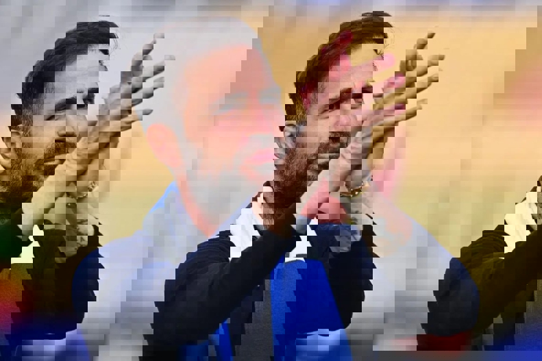 2194452