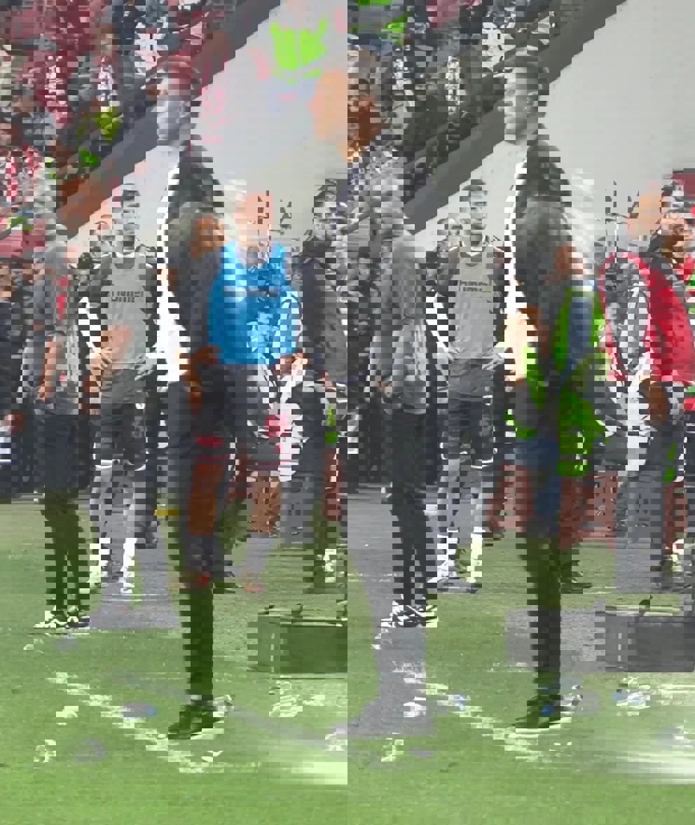 2194582
