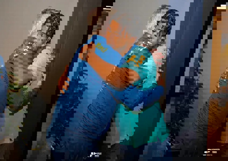 2194578