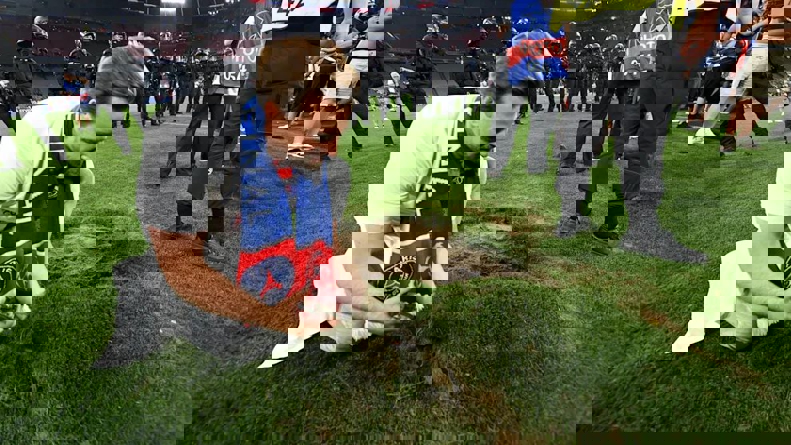 2194718