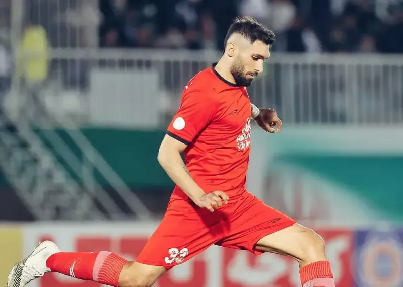 عارف آقاسی از نقل و انتقالات خارج شد!