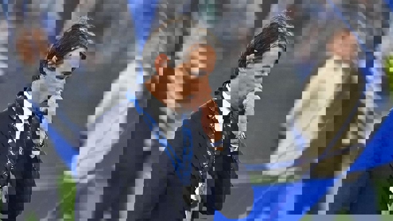 2194825
