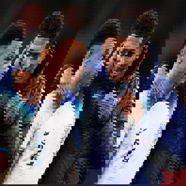 2194896