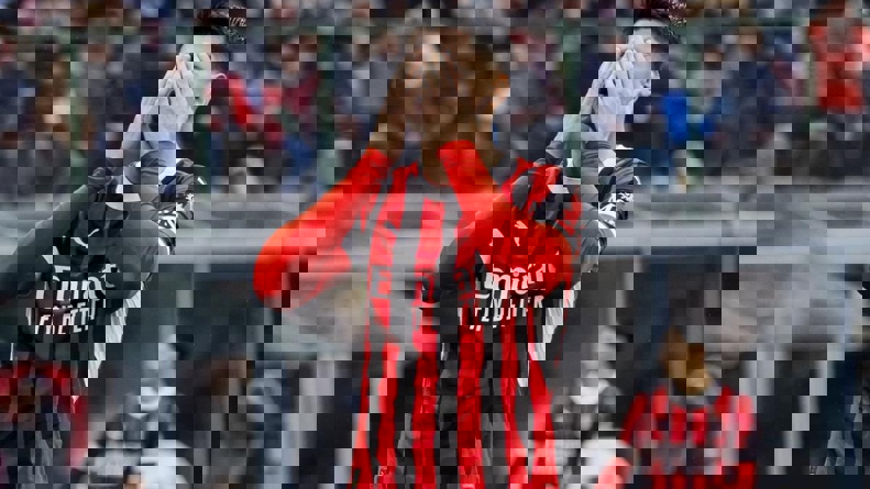 2194877