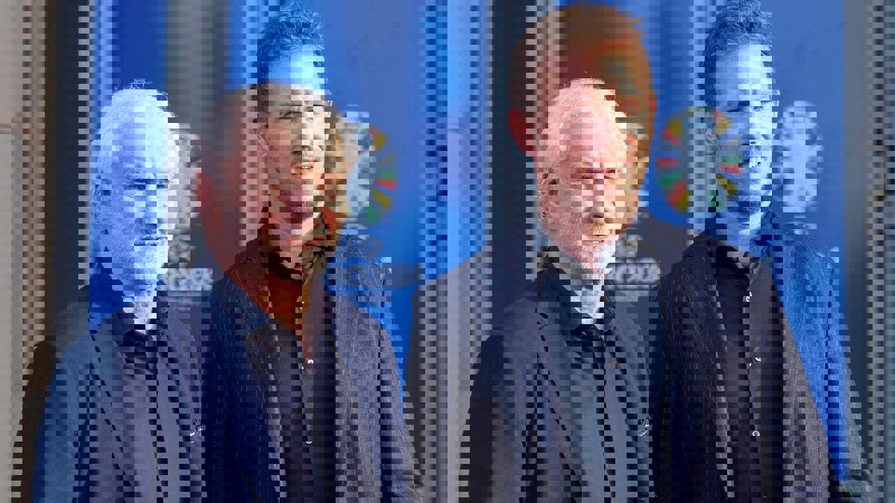 2194932